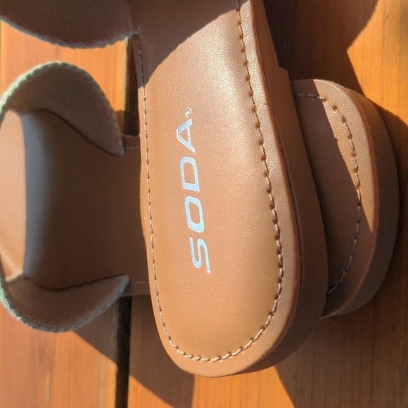 SODA Minty Rattan Beach Slides Wmns Sz 9 - Picture 6 of 11